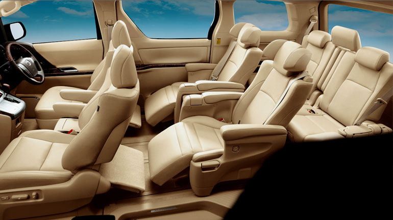 Luxury 7 Seats MPV